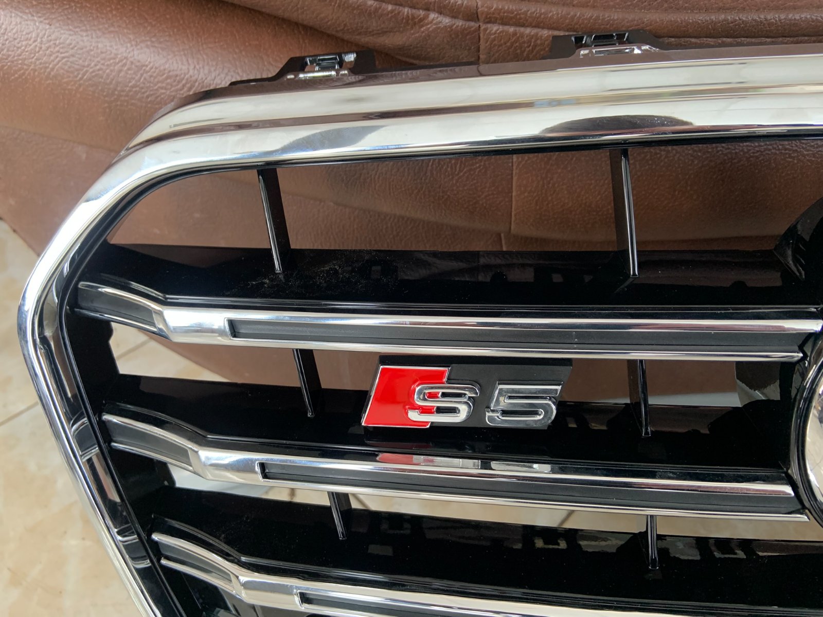 Audi A5 S5 B8.5 Centrinės grotelės