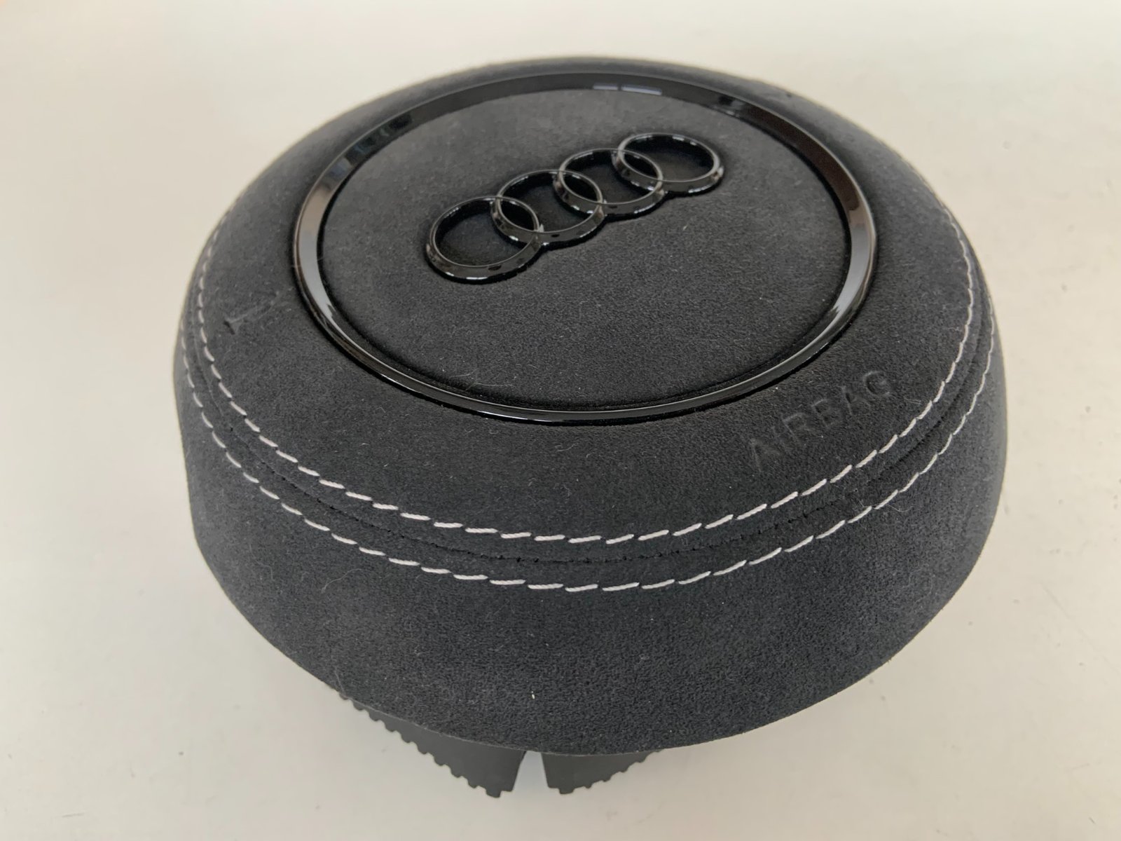 Audi A5 vairo oro pagalvės dangtelis