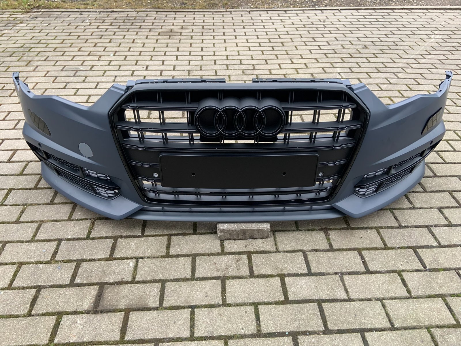 Audi A6 C7.5 pilnas competition priekinis bamperis