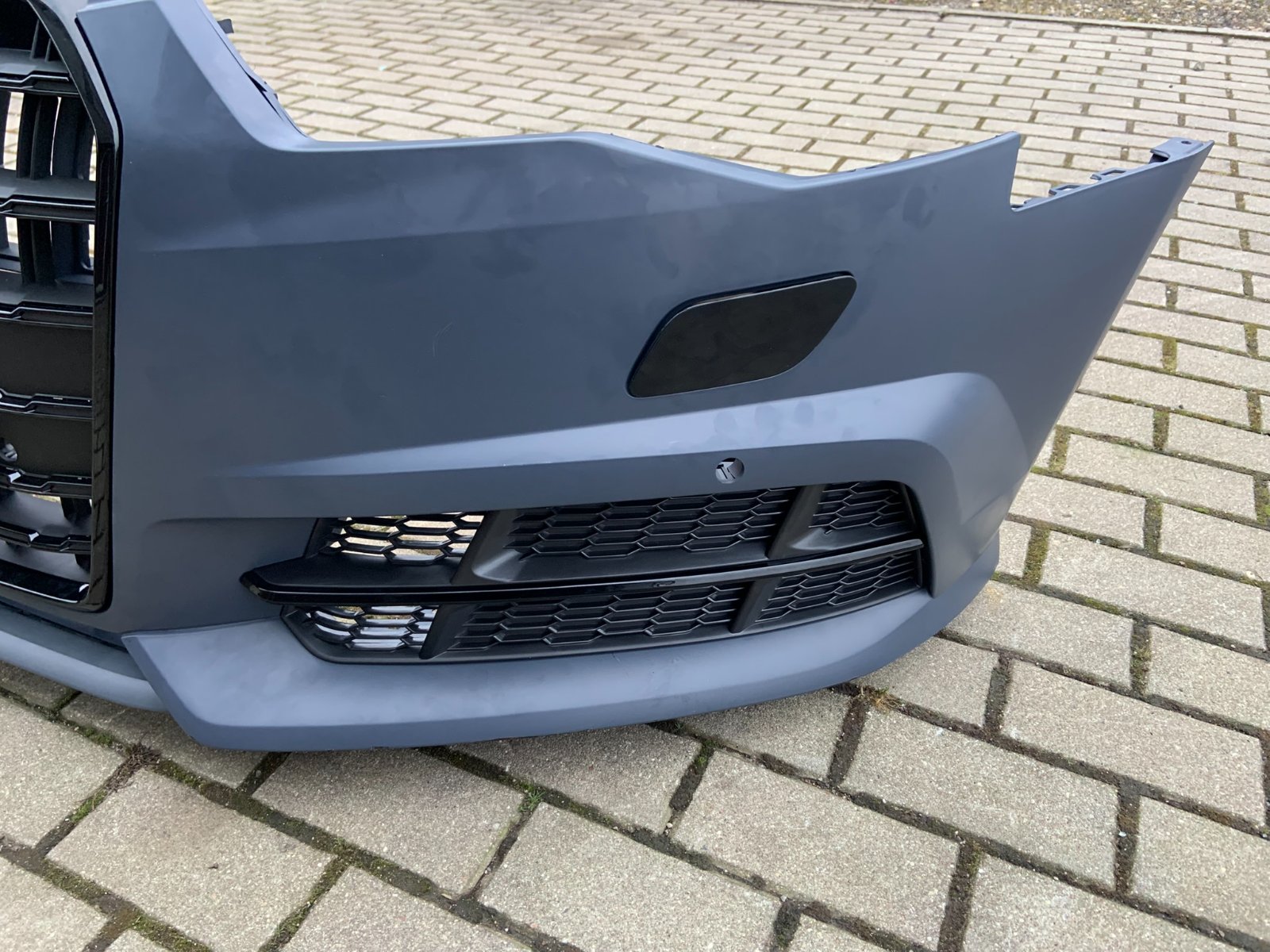Audi A6 C7.5 pilnas competition priekinis bamperis