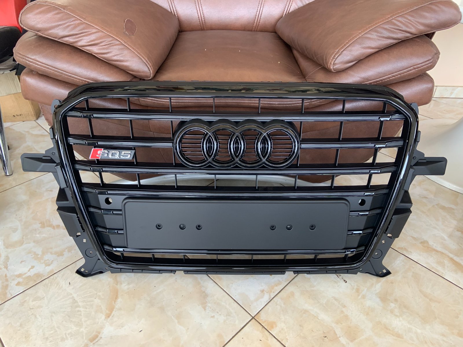 Audi Q5 S-line Centrinės grotelės SQ5 Style matinės