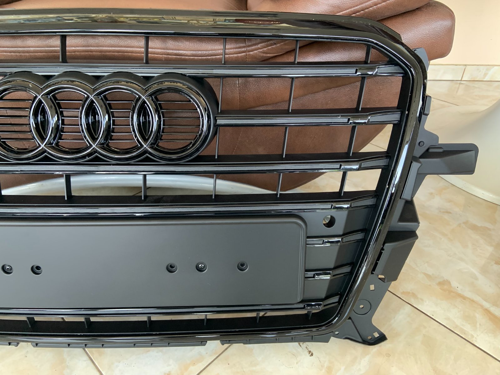 Audi Q5 S-line Centrinės grotelės SQ5 Style matinės