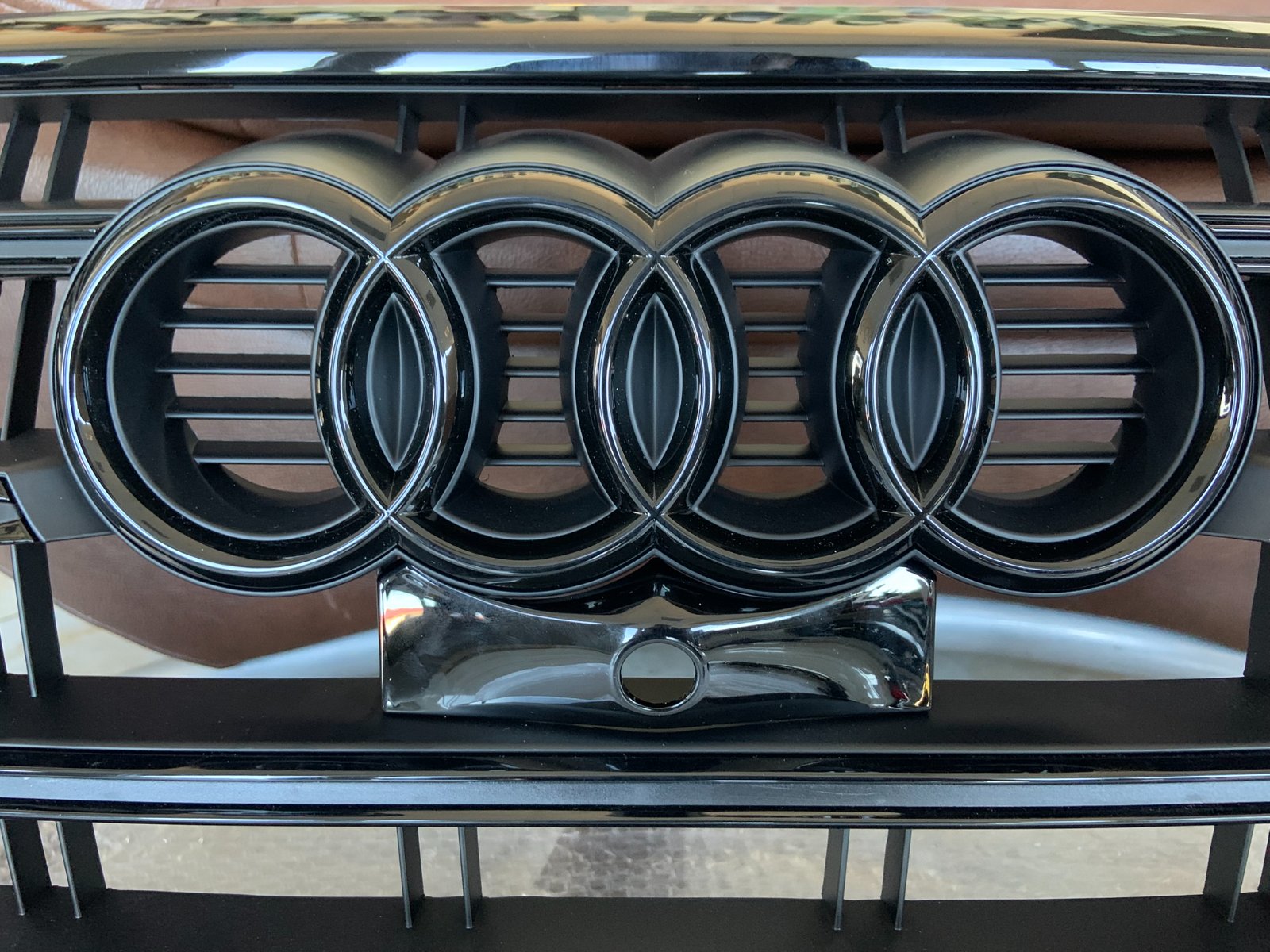 Audi Q5 SQ5 Centrinės grotelės