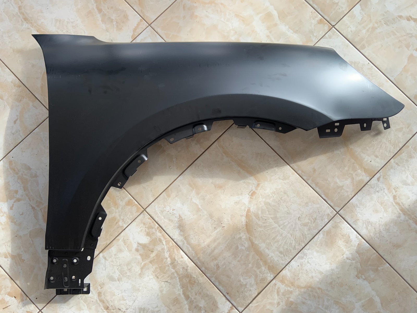 Porsche Cayenne Facelift dešinys sparnas