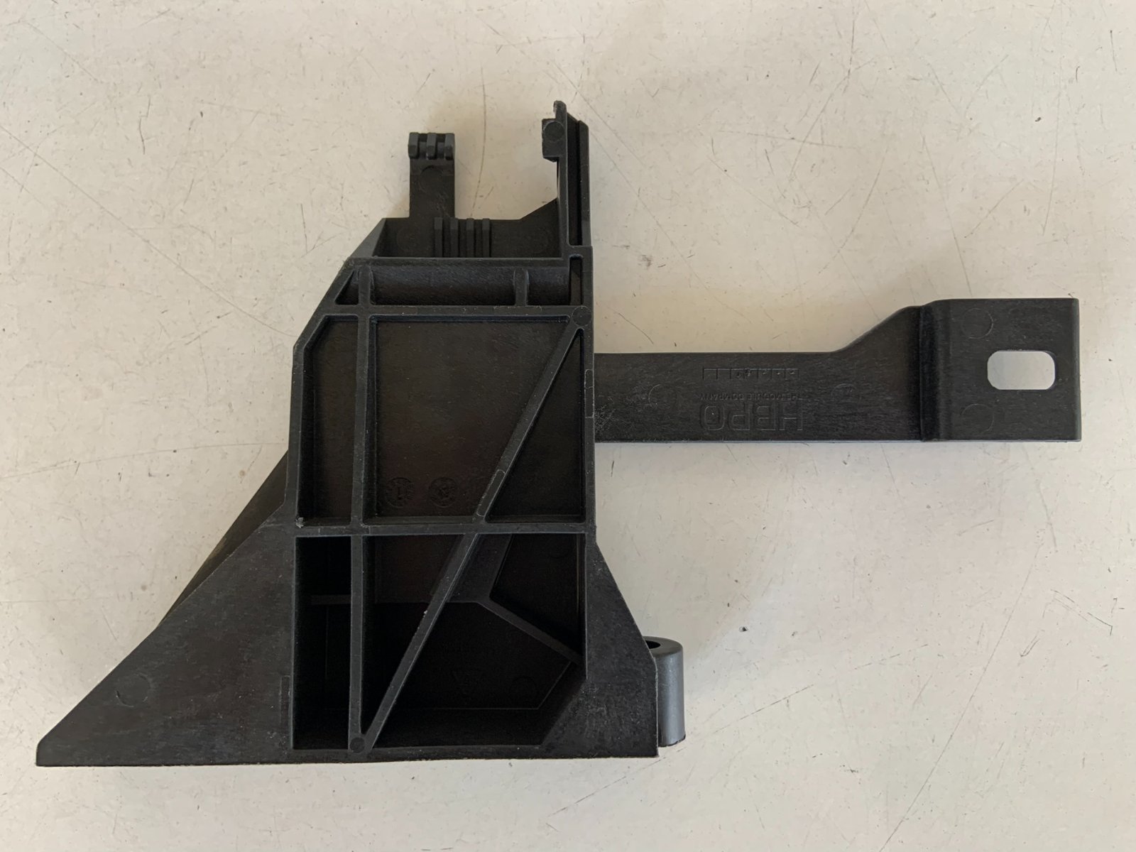Priekinis laikiklis bamperio